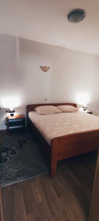 Apartmani Sršen Blace Exteriér fotografie