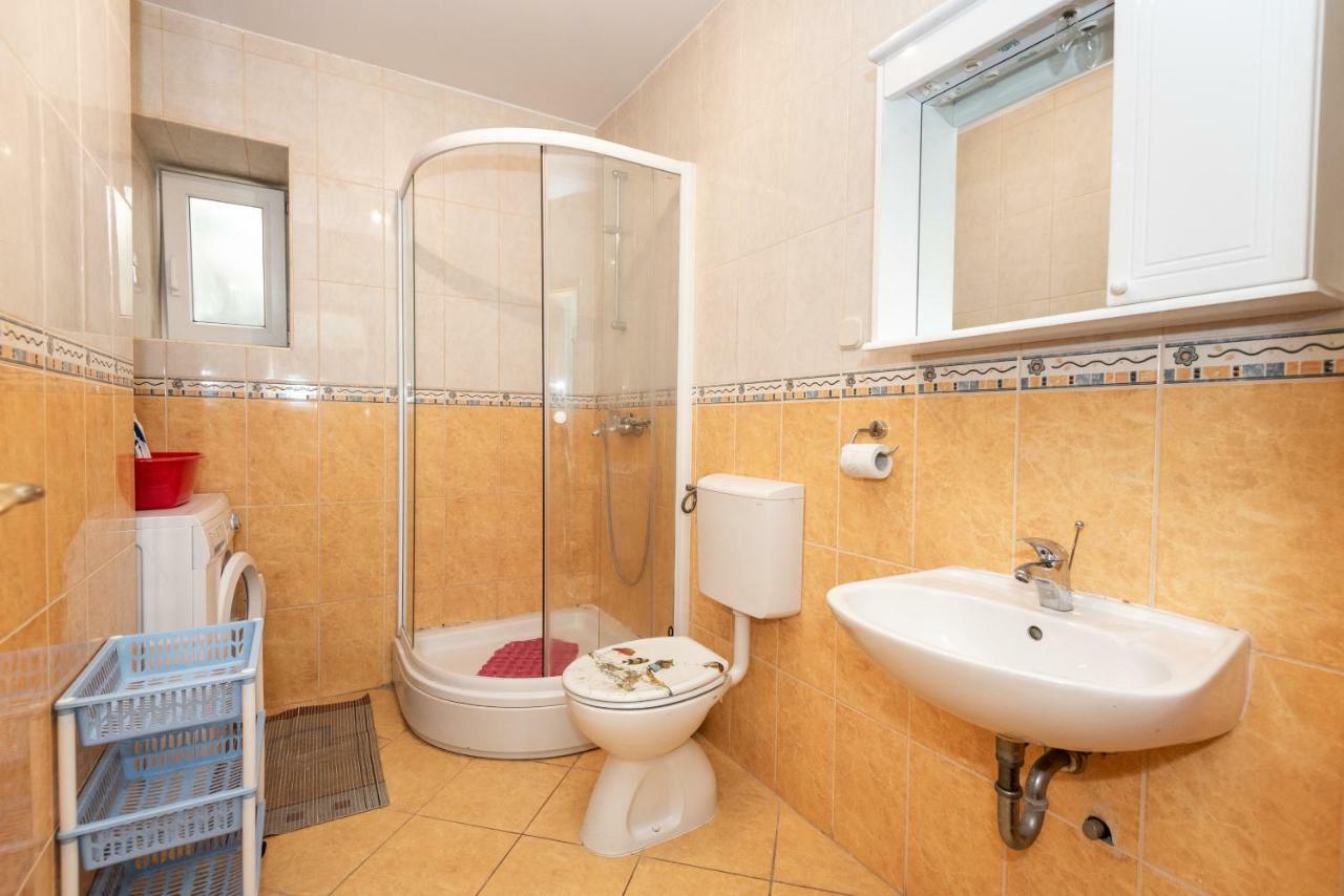 Apartmani Sršen Blace Exteriér fotografie